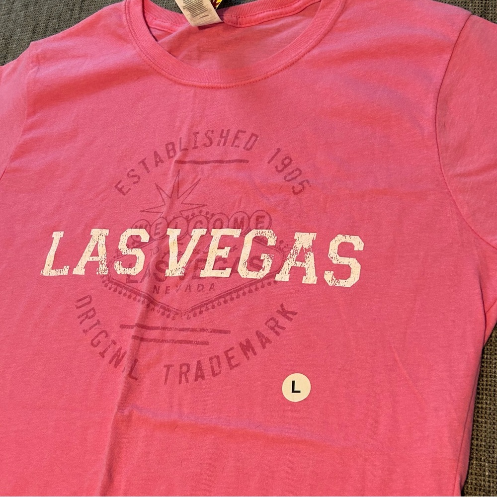 NWT Las Vegas Pink with White Lettering short sleeve t-shirt  size large - Picture 2 of 6